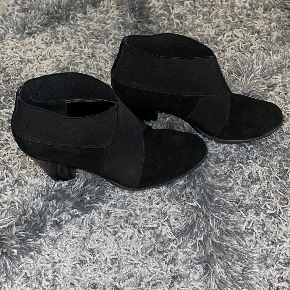 Black heeled booties